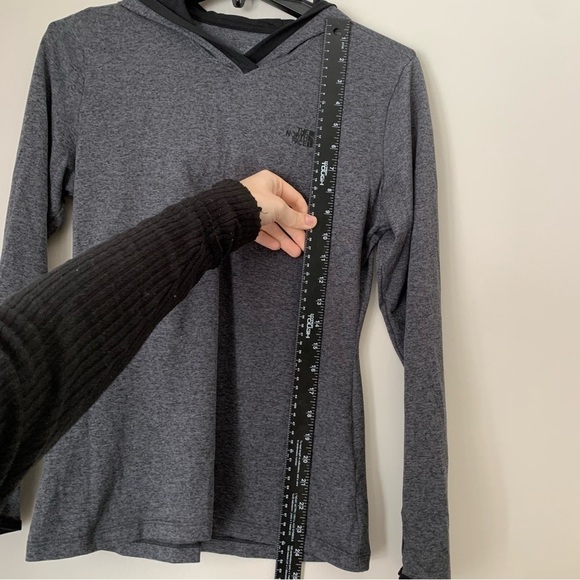 THE North Face Lightweight Long Sleeve Pullover Hooded FlashDry Sweater Size S. - Picture 5 of 6